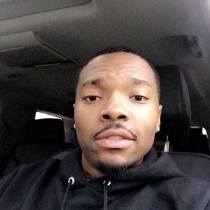 Meet your Posher, Derrick